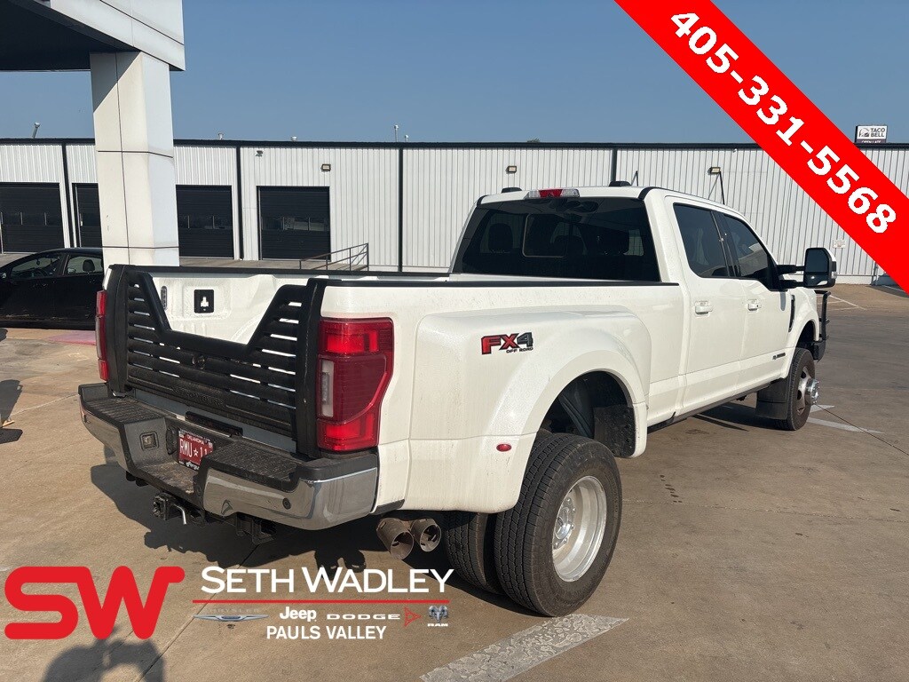 2021 Ford F-350 Lariat photo 2