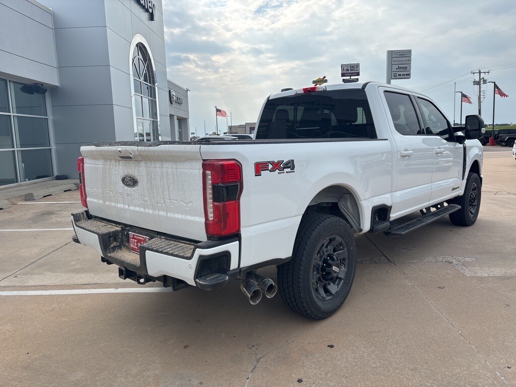 2024 Ford F-250 Lariat photo 3
