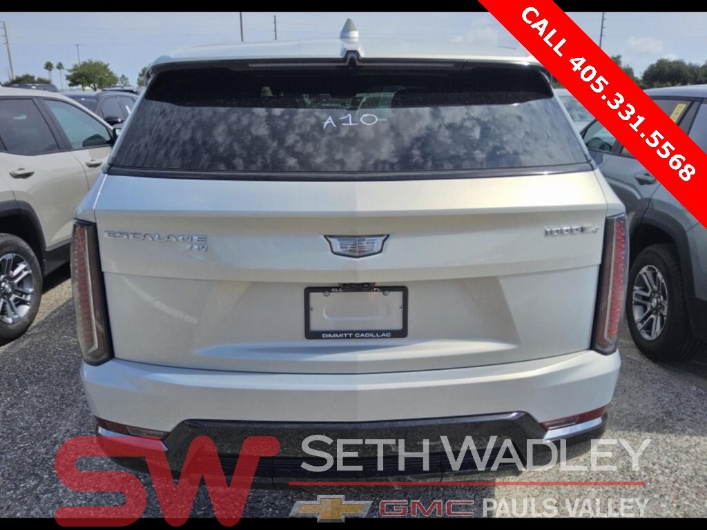 2025 Cadillac Escalade IQ Sport photo 4