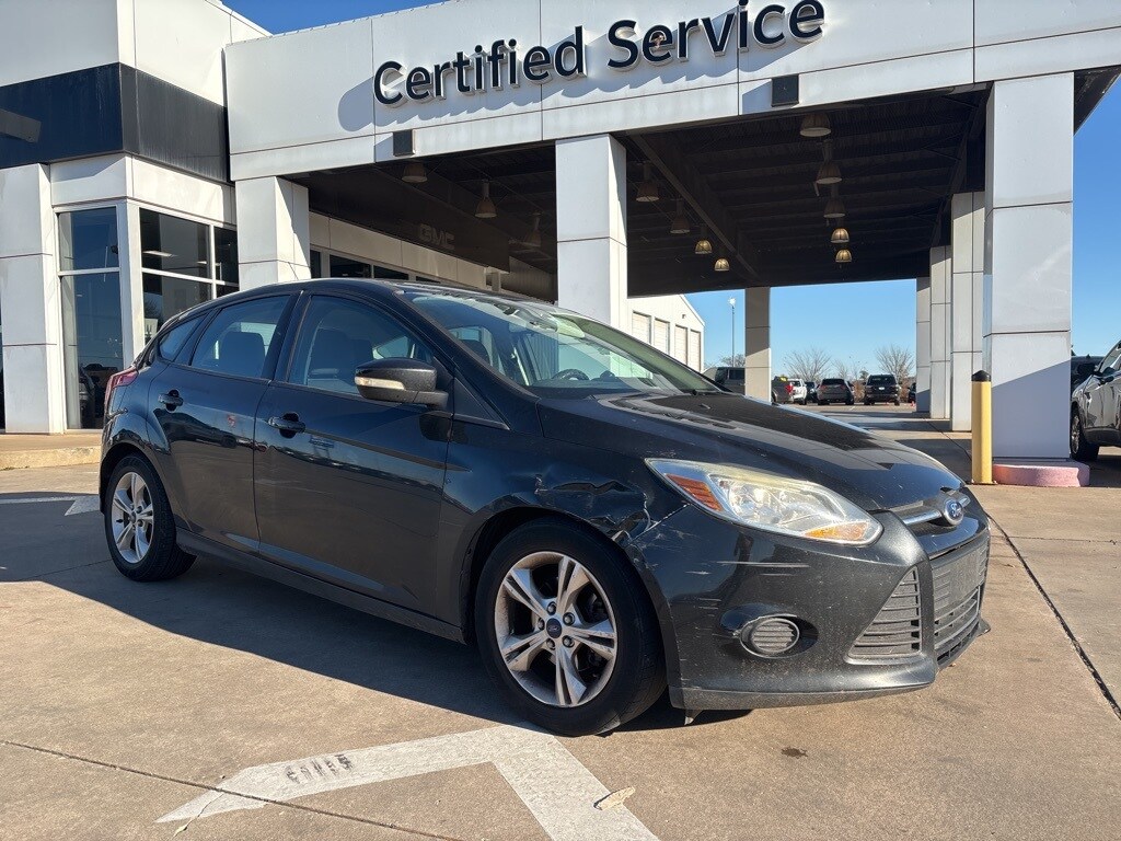 Used 2014 Ford Focus SE Hatchback