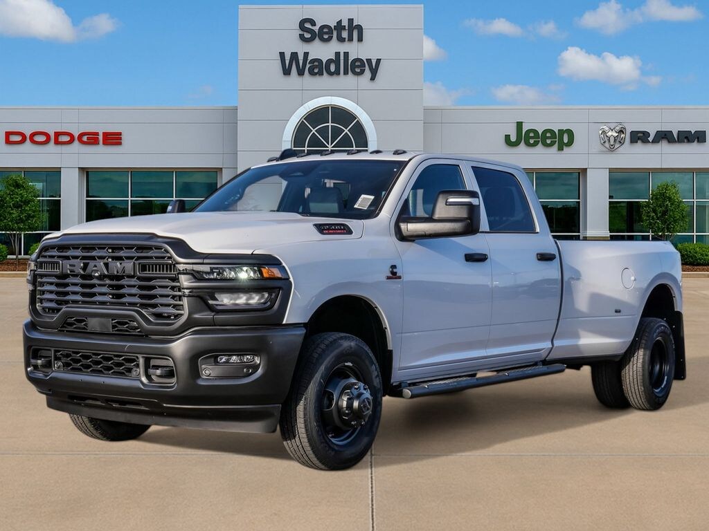 New 2026 Ram 3500 TRADESMAN CREW CAB 4X4 8' BOX Pickup