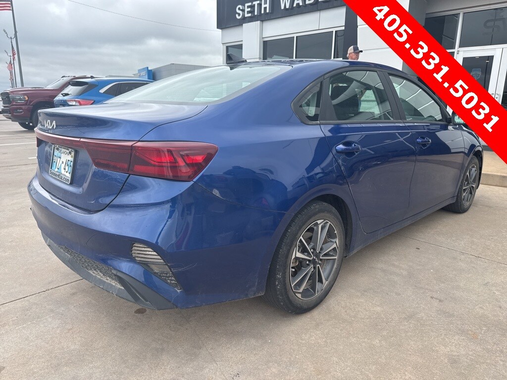 2024 Kia Forte LXS photo 2
