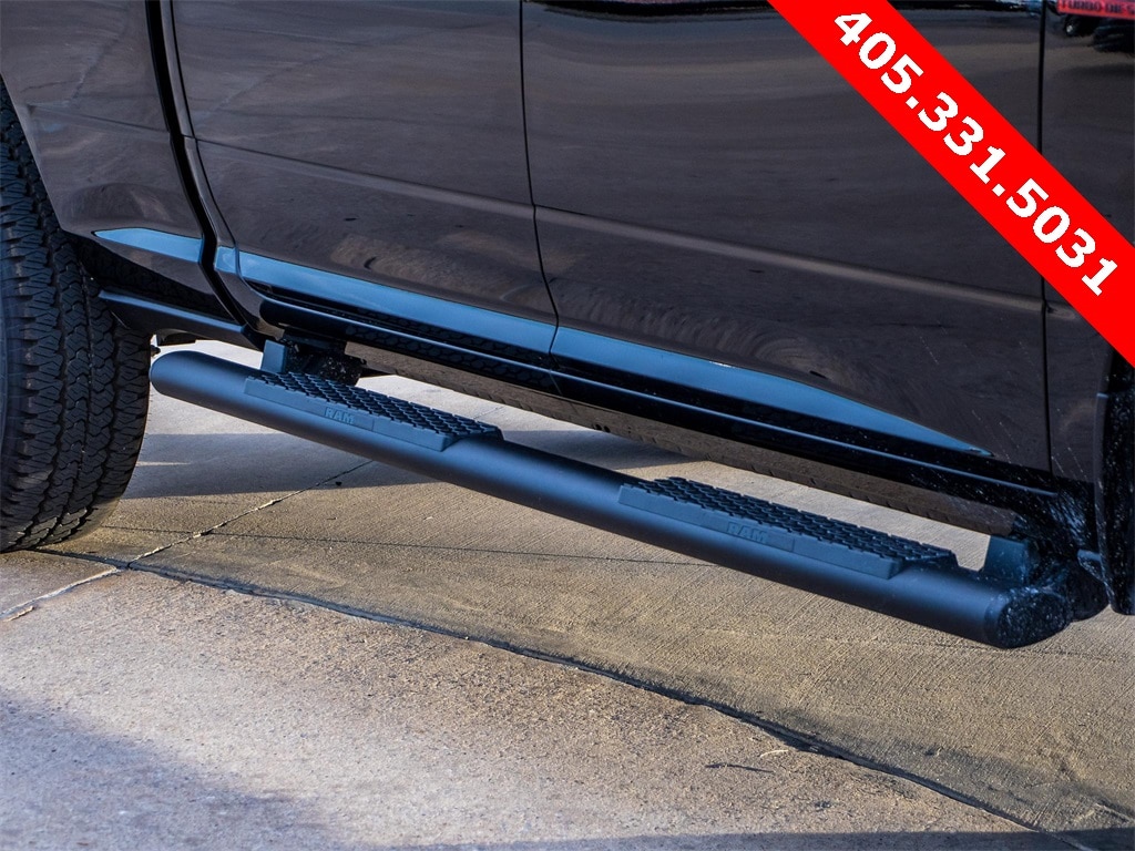 New 2026 Ram 2500 BLACK EXPRESS CREW CAB 4X4 6'4 BOX Pickup