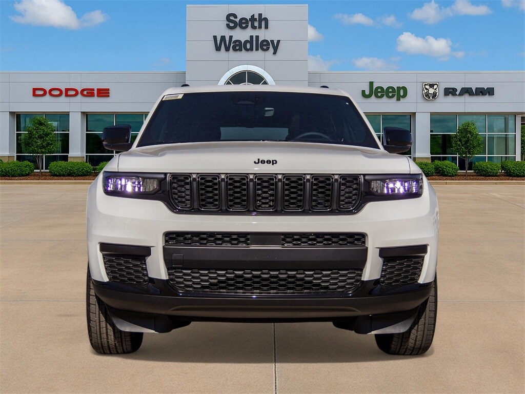 New 2025 Jeep Grand Cherokee L ALTITUDE X 4X4 Sport Utility