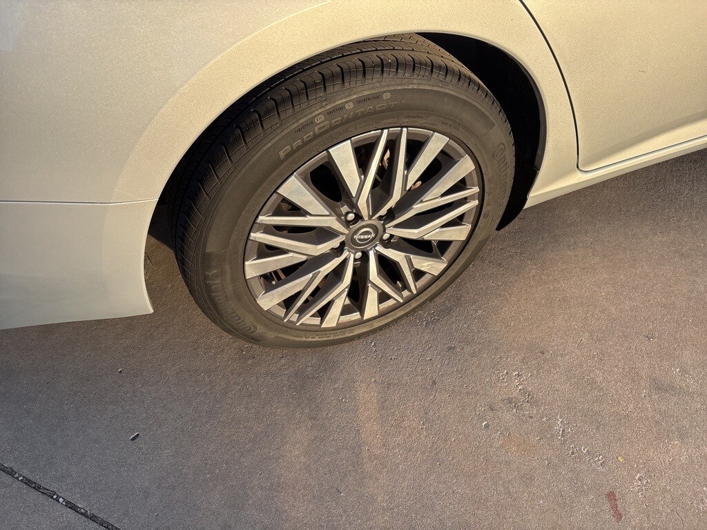 Used 2023 Nissan Altima 2.5 SV Sedan