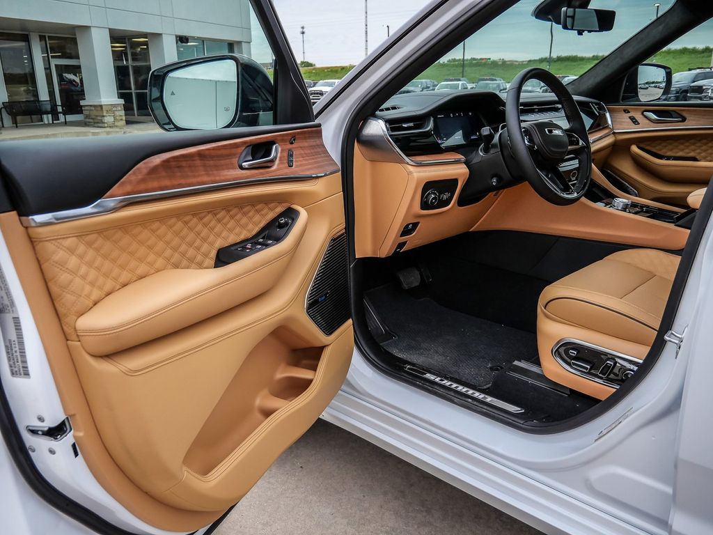2026 Jeep Grand Cherokee L Summit - Photo 37