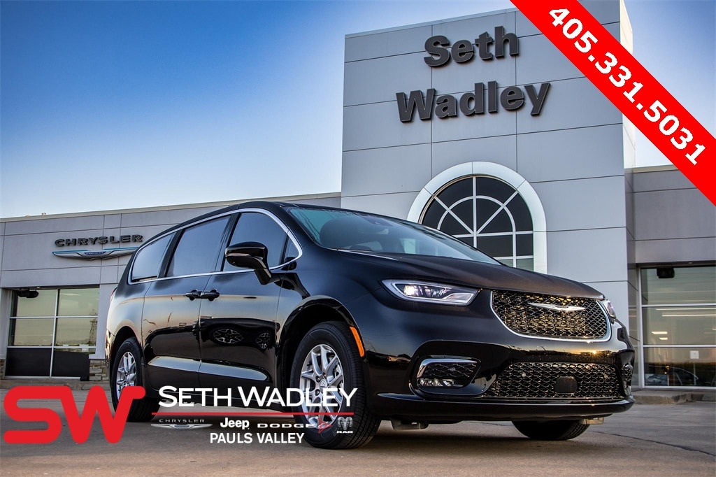 New 2026 Chrysler Pacifica SELECT Passenger Van