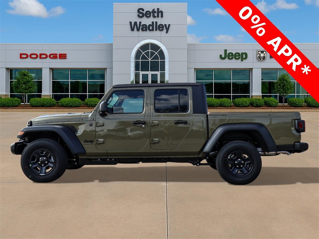 New 2026 Jeep Gladiator SPORT 4X4 Pickup