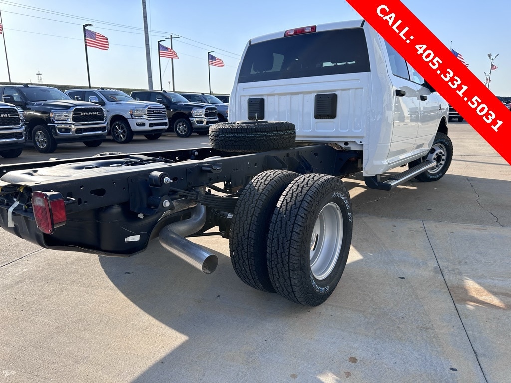 New 2024 Ram 3500 Chassis Cab 3500 TRADESMAN CREW CAB CHASSIS 4X4 60' CA Pickup