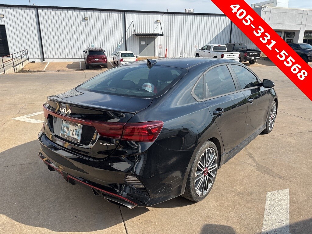 2023 Kia Forte GT photo 3