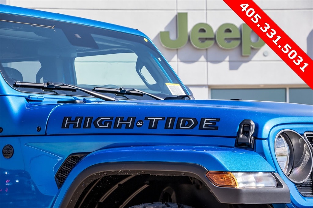 New 2025 Jeep Gladiator HIGH TIDE 4X4 Pickup