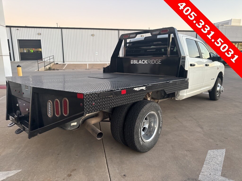 2024 Ram 3500 SLT Laramie Limited photo 2