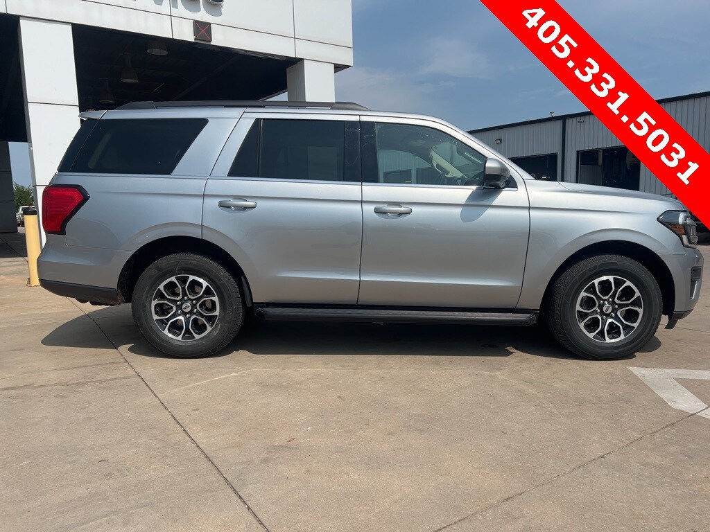 2024 Ford Expedition XLT photo 2