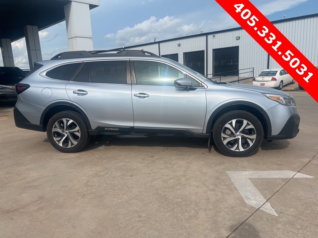 2022 Subaru Outback Limited photo 2