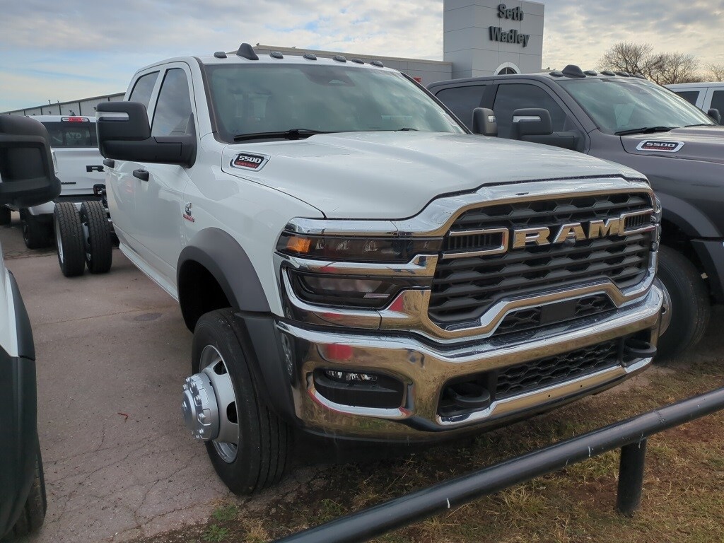 New 2026 Ram 5500 Chassis Cab 5500 TRADESMAN CHASSIS CREW CAB 4X4 84' CA Pickup