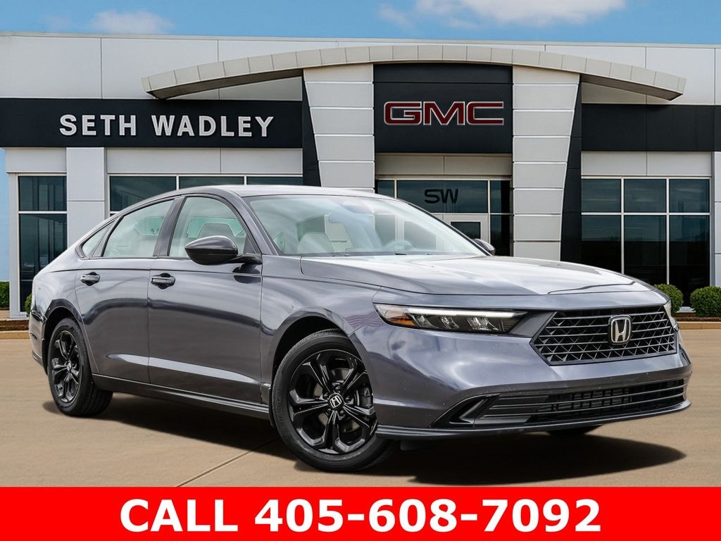 Used 2025 Honda Accord SE Sedan