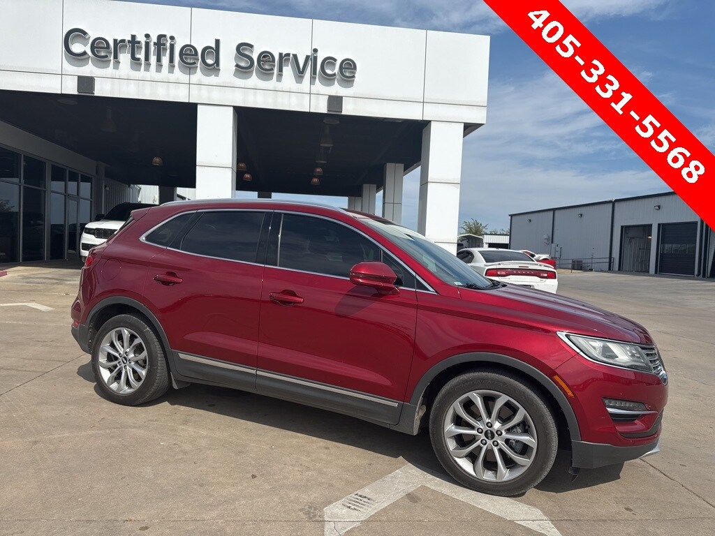 2015 Lincoln MKC Base photo 2