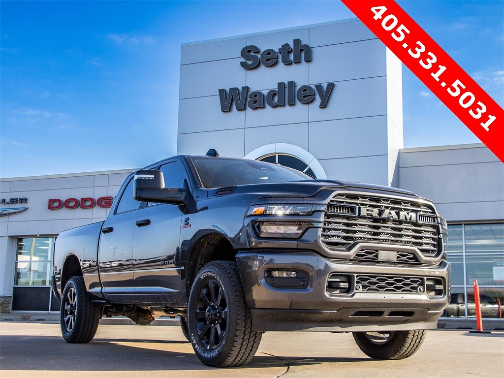 2025 Ram 2500 Big Horn photo 2