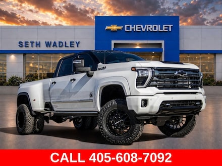 2025 Chevrolet Silverado 3500 HD High Country Truck Crew Cab