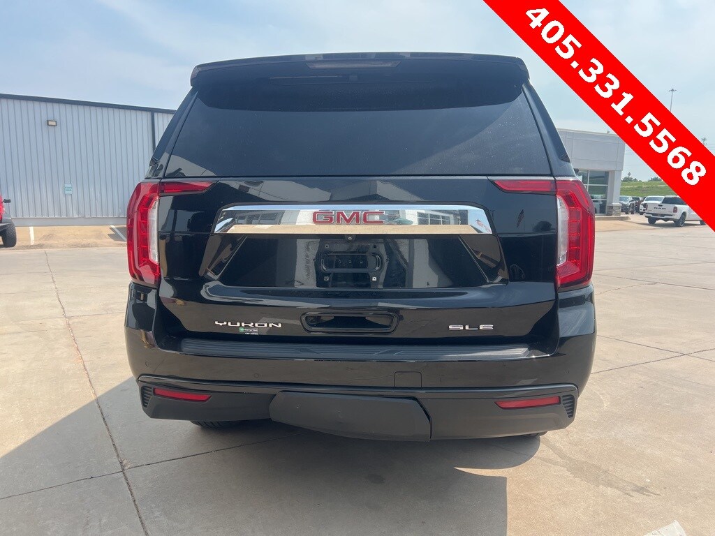 2021 Gmc Yukon SLE photo 3