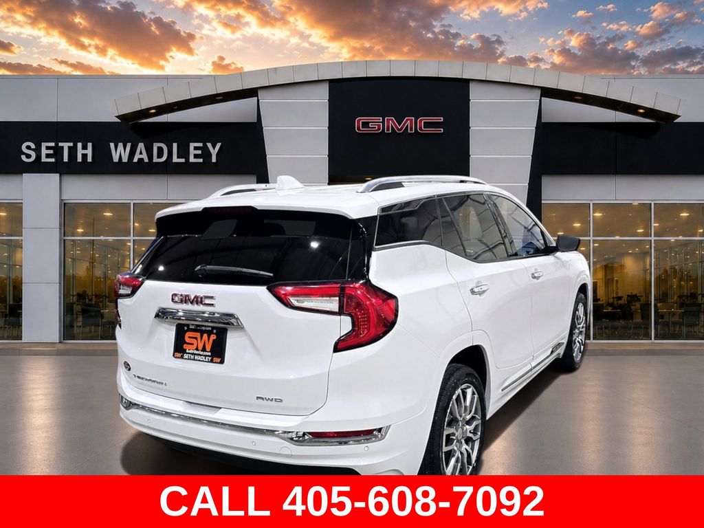 2024 GMC Terrain Denali - Photo 7