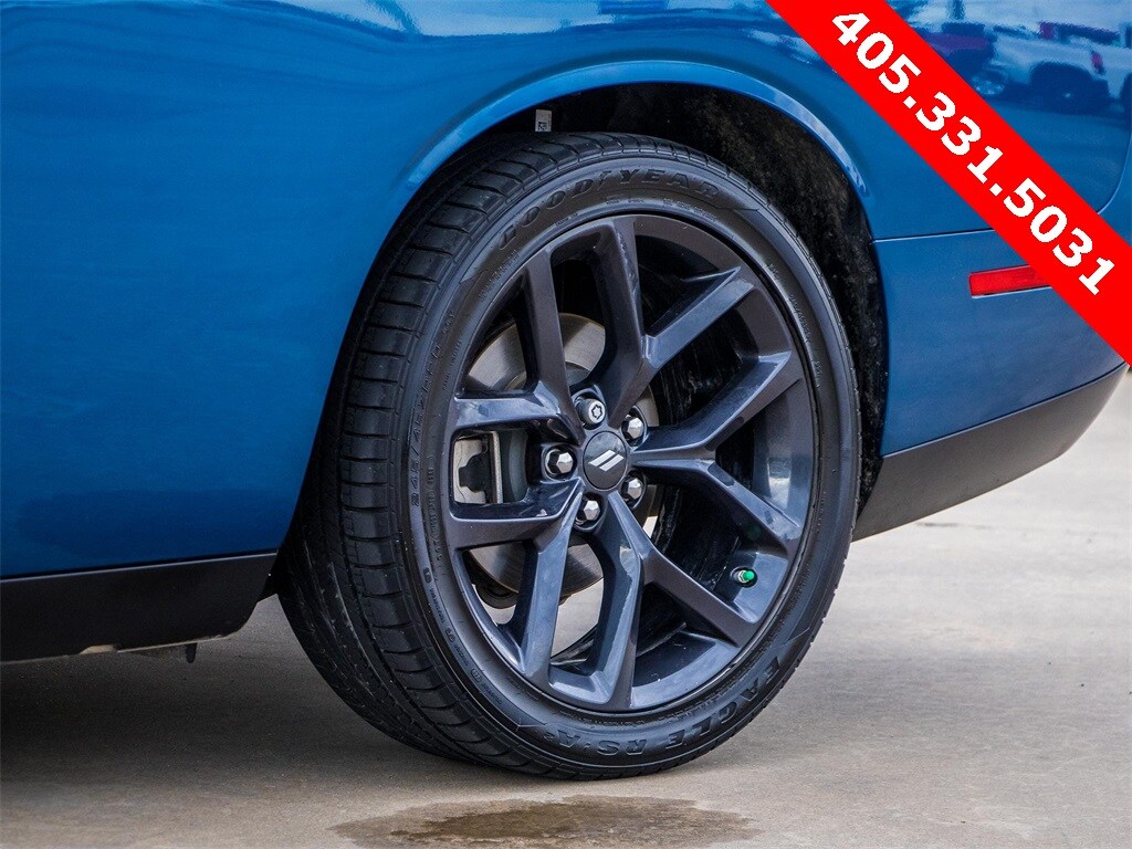 2023 Dodge Challenger GT photo 4