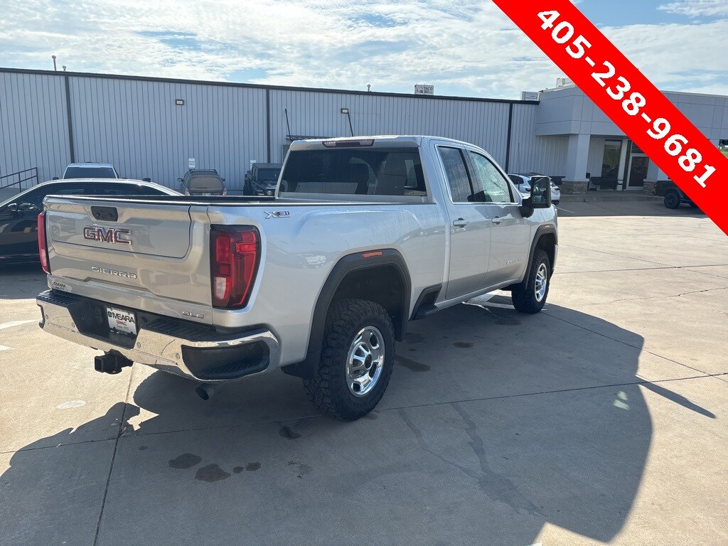 2022 Gmc Sierra 2500 HD SLE photo 3