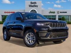 2025 Jeep Grand Cherokee LAREDO X 4X4 Sport Utility