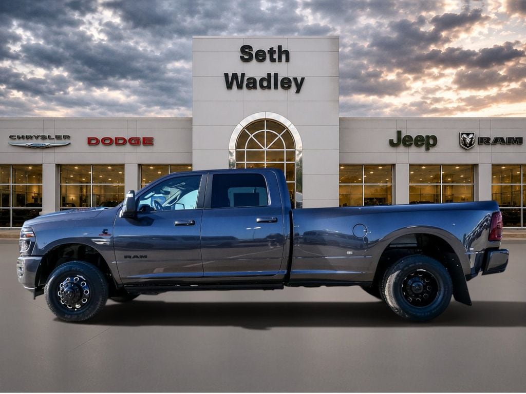 New 2026 Ram 3500 LARAMIE CREW CAB 4X4 8' BOX Pickup