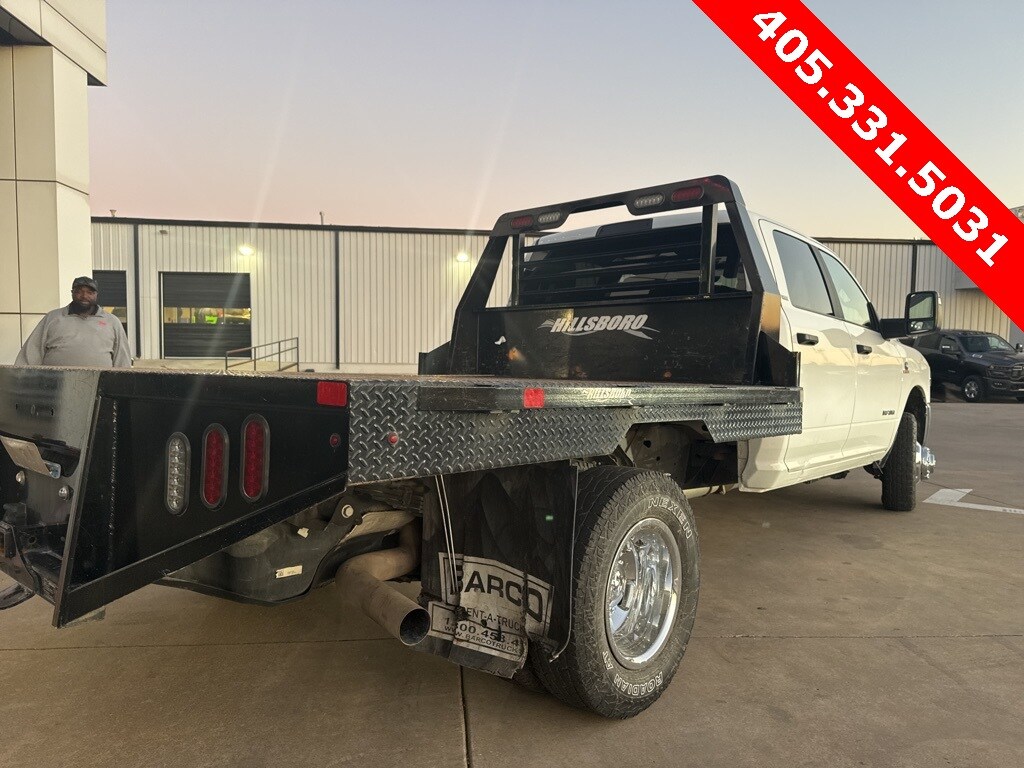 2024 Ram 3500 SLT Laramie Limited photo 3