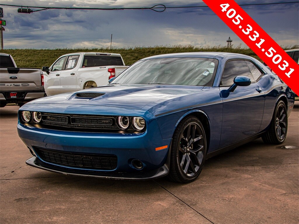 2023 Dodge Challenger GT photo 3