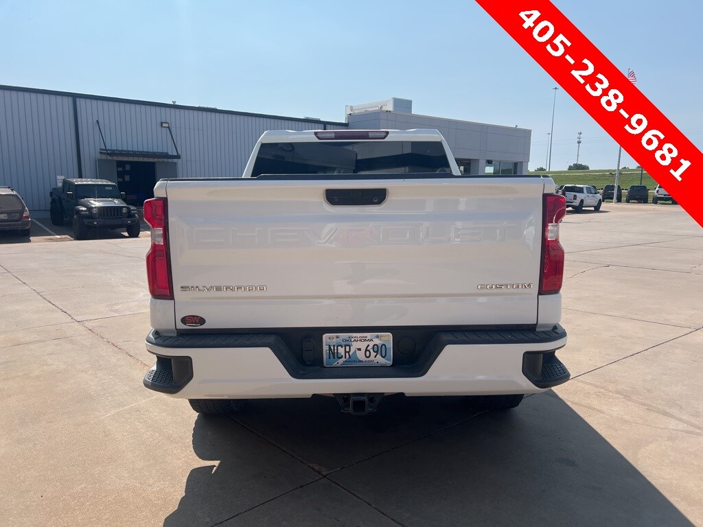 2022 Chevrolet Silverado 1500 Custom photo 3