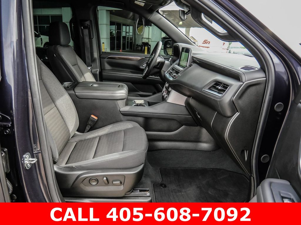 2024 GMC Yukon SLE - Photo 15