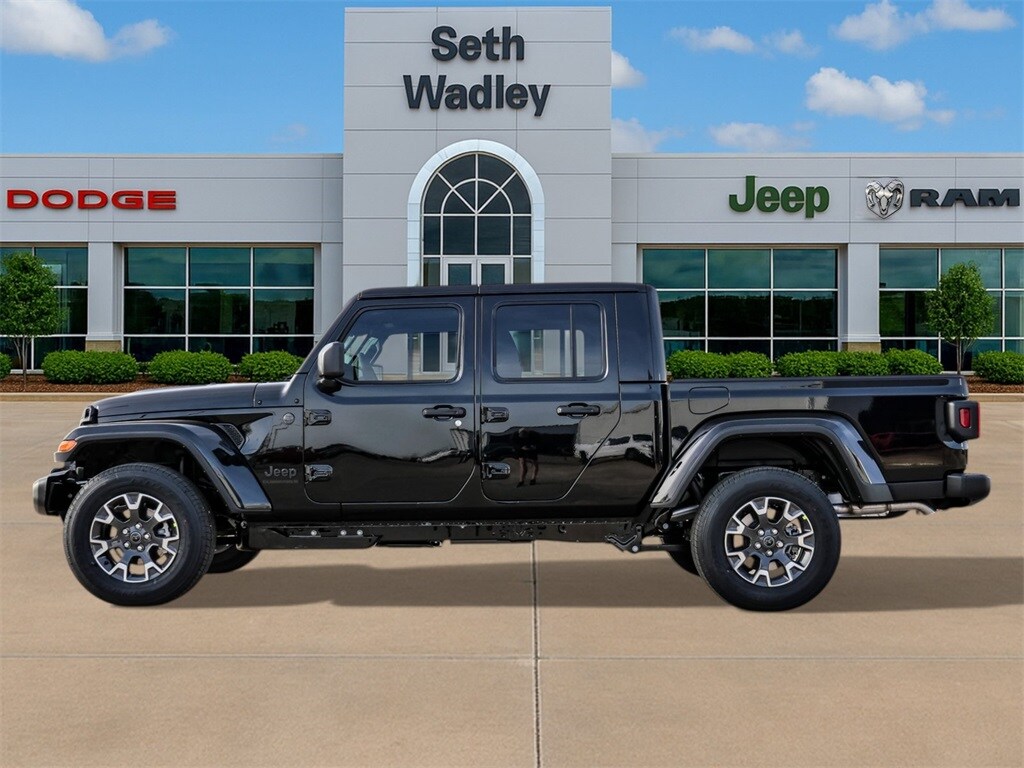 New 2026 Jeep Gladiator SAHARA 4X4 Pickup