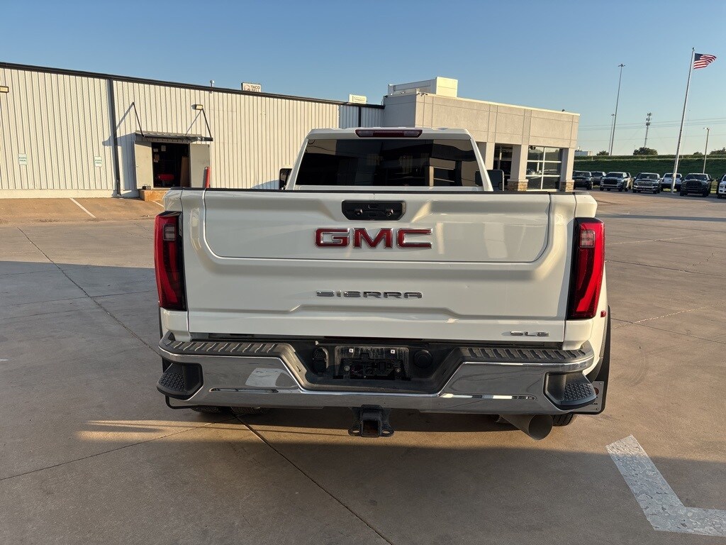 2024 Gmc Sierra 3500 HD SLE photo 2