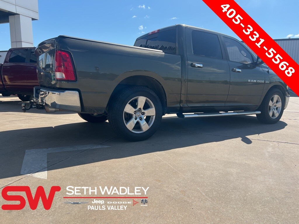 2012 Ram 1500 SLT photo 3