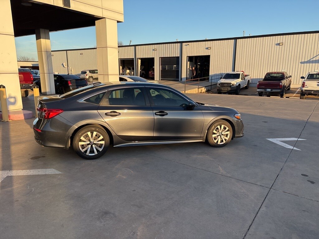 Used 2023 Honda Civic LX Sedan