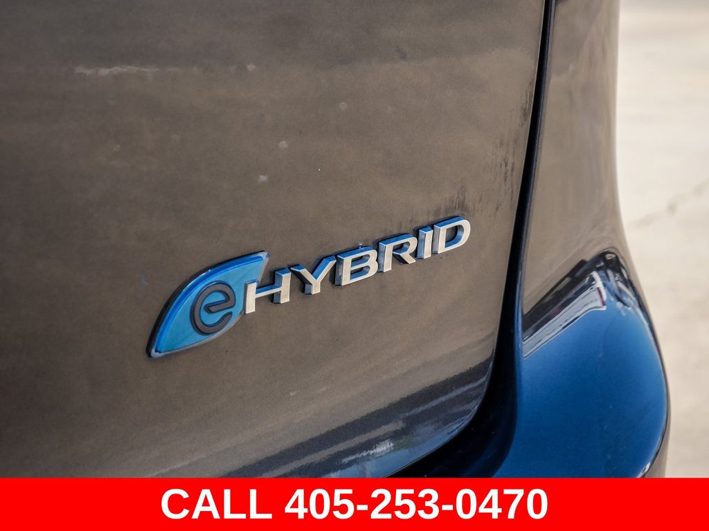 2021 Chrysler Pacifica Hybrid Touring L - Photo 11