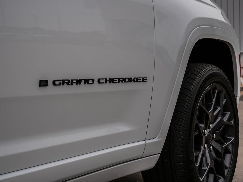 2026 Jeep Grand Cherokee L Summit - Photo 10
