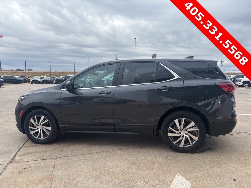 2022 Chevrolet Equinox LT photo 3