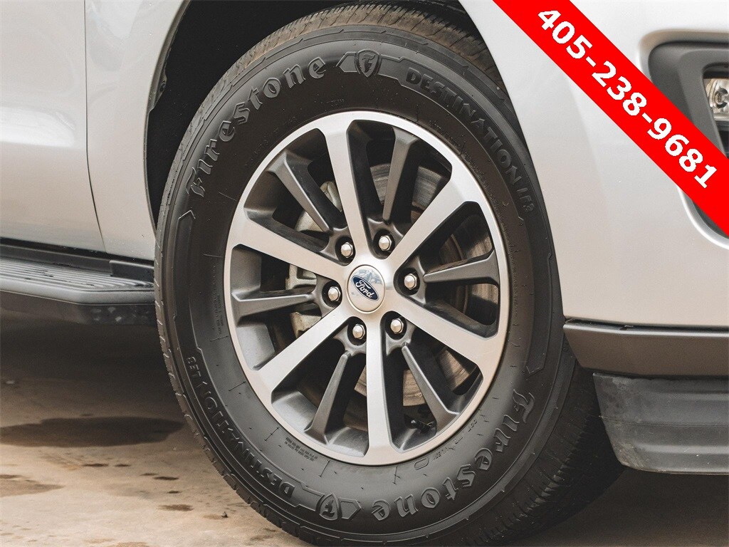 2019 Ford Expedition MAX XLT photo 2