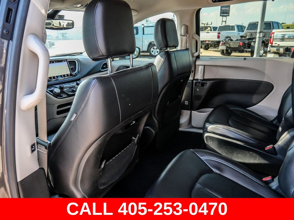 2021 Chrysler Pacifica Hybrid Touring L - Photo 29