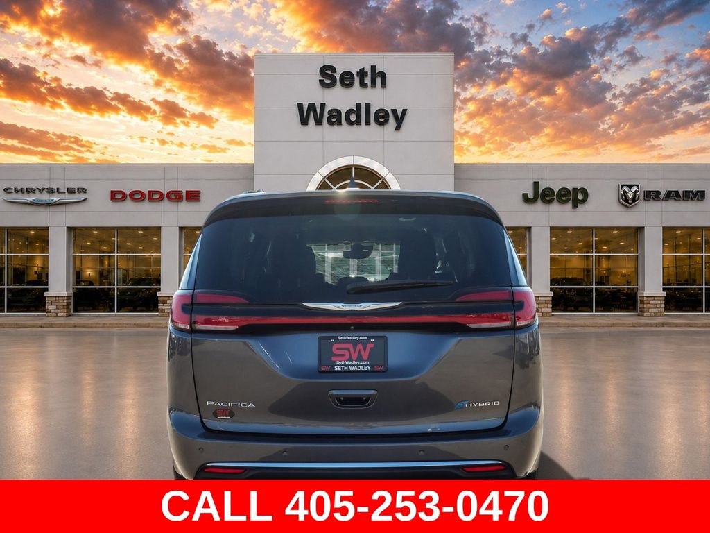 2021 Chrysler Pacifica Hybrid Touring L - Photo 6