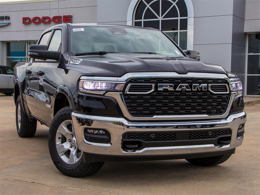 New 2025 Ram 1500 BIG HORN CREW CAB 4X4 5'7 BOX Pickup