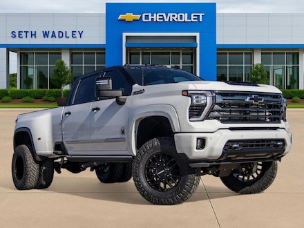 2025 Chevrolet Silverado 3500 HD High Country Truck Crew Cab