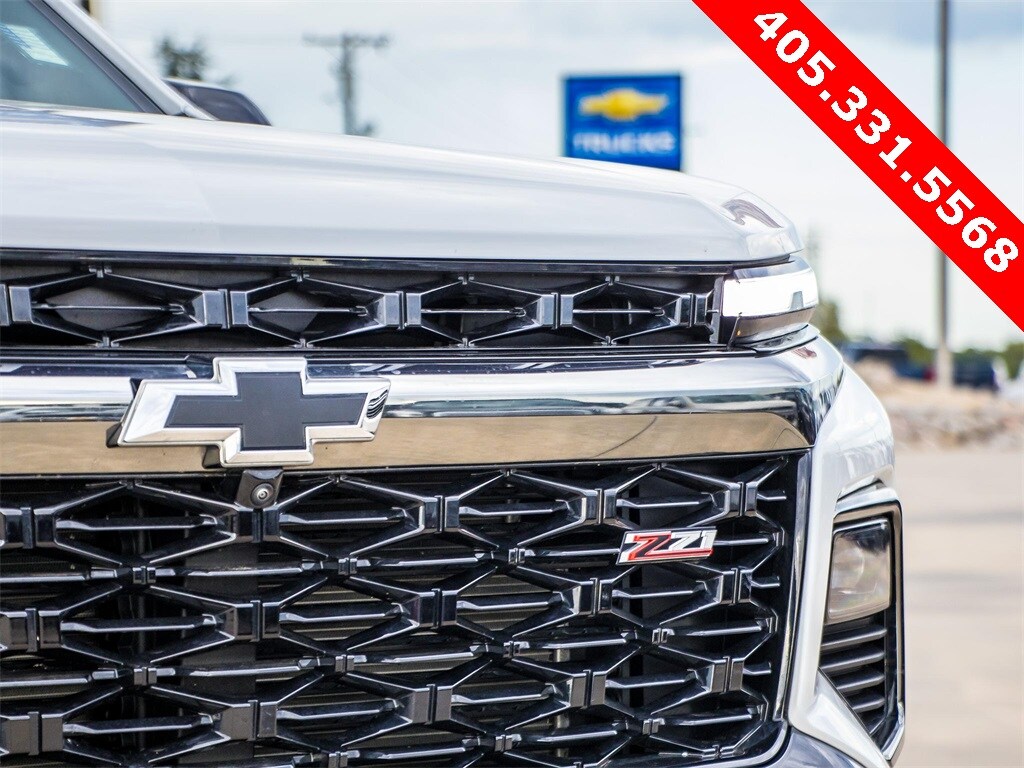 2024 Chevrolet Traverse Z71 photo 2
