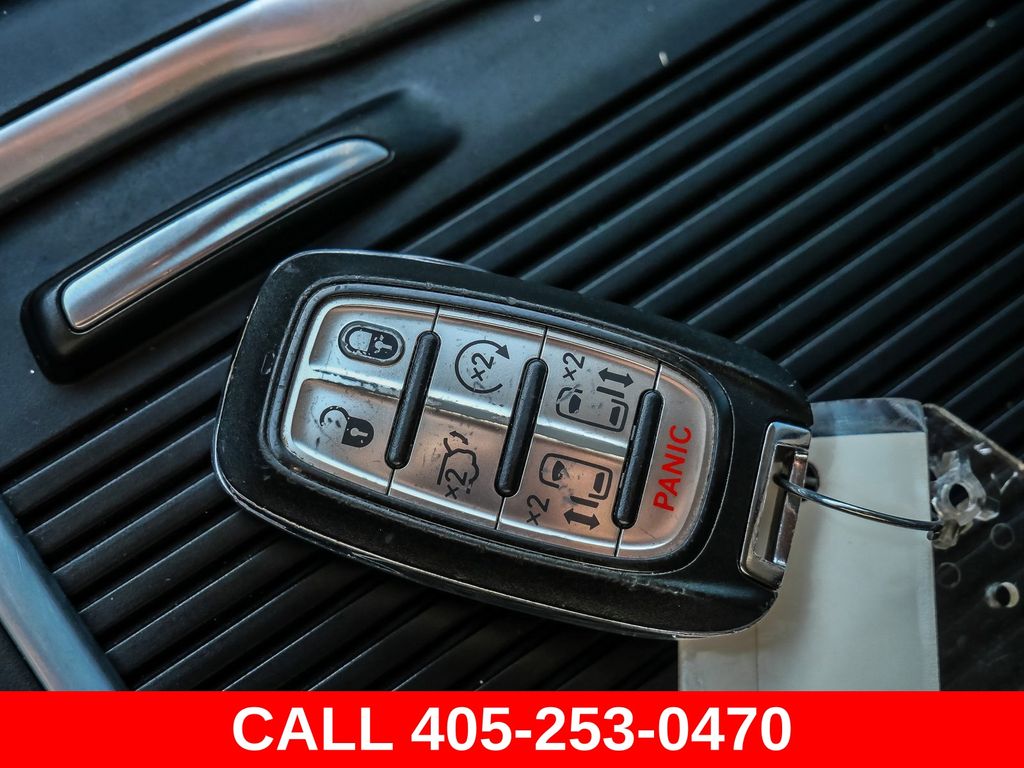 2021 Chrysler Pacifica Hybrid Touring L - Photo 42