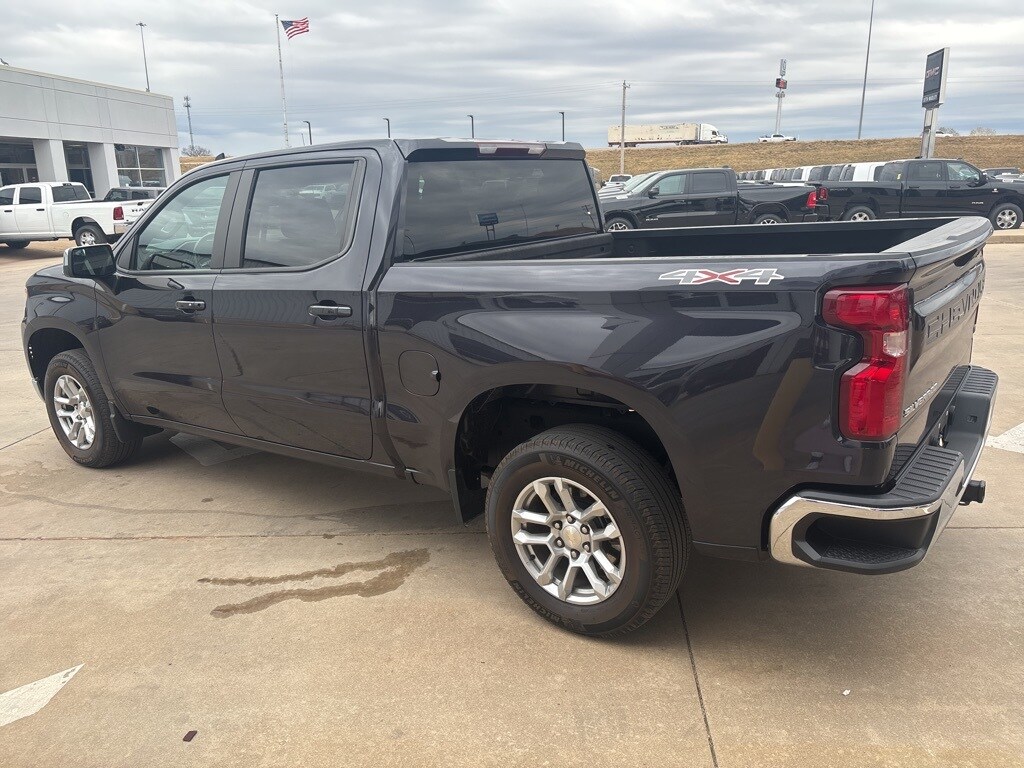 Used 2022 Chevrolet Silverado 1500 LT Truck Crew Cab