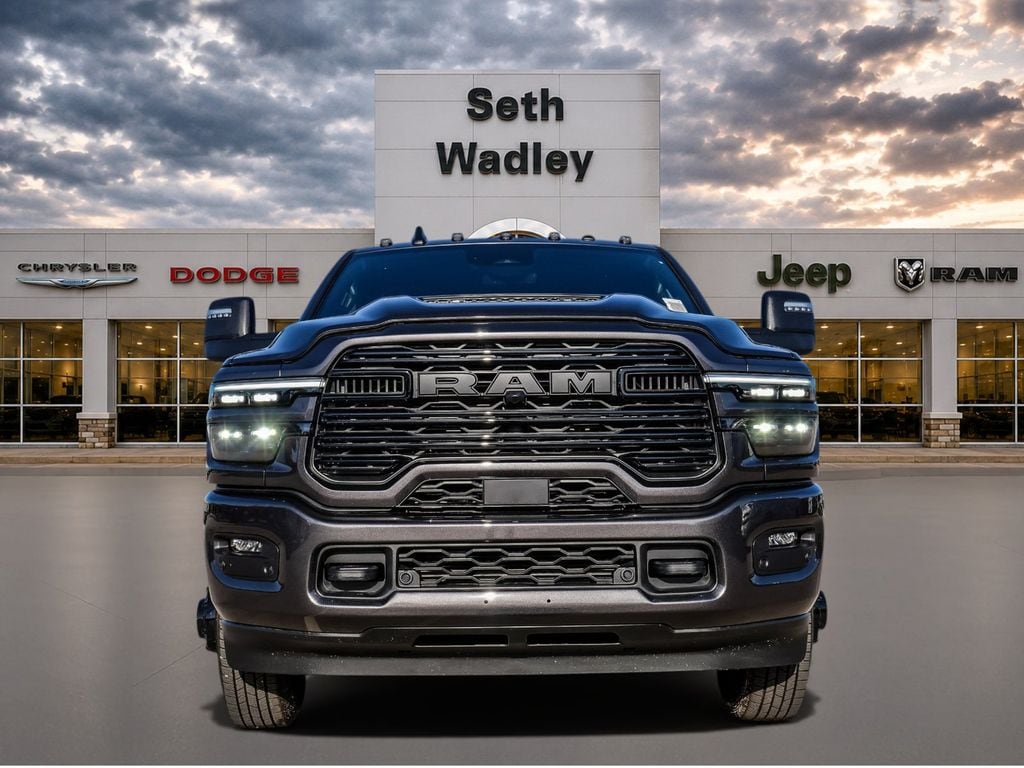 New 2026 Ram 3500 LARAMIE CREW CAB 4X4 8' BOX Pickup
