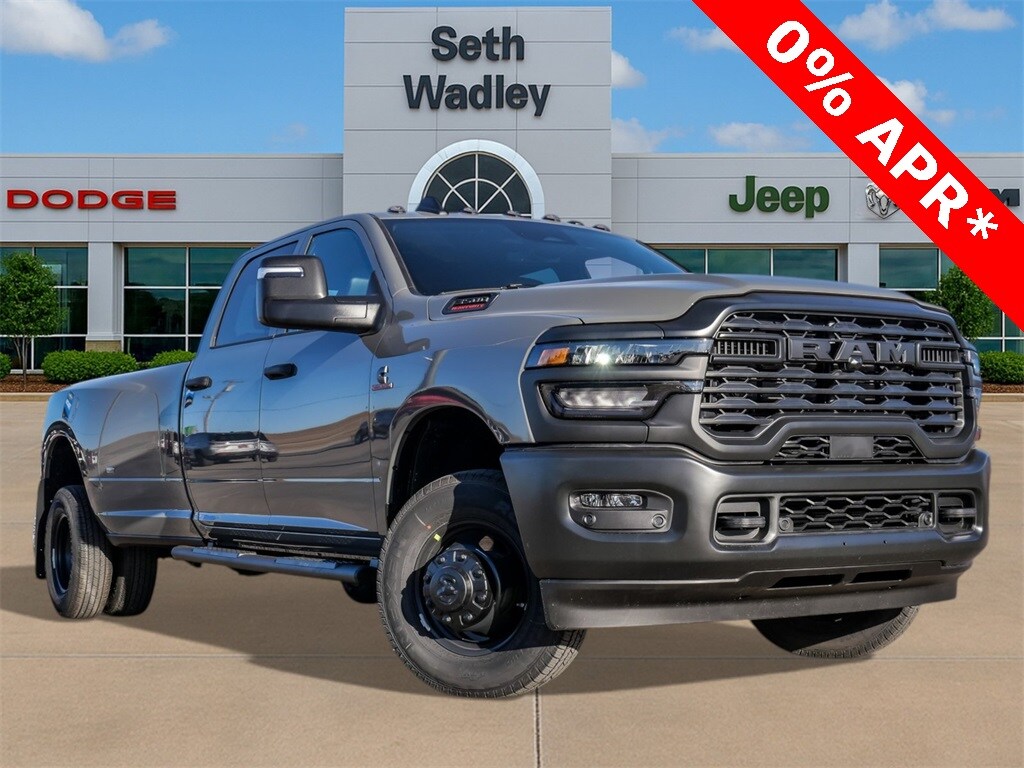 New 2026 Ram 3500 TRADESMAN CREW CAB 4X4 8' BOX Pickup